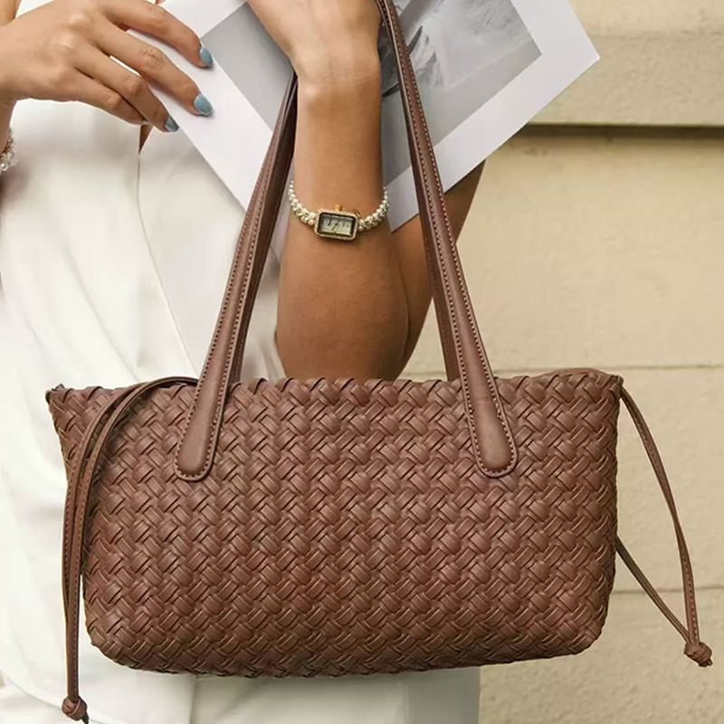 Hollow Woven Crossbody Shoulde - Vintage Fashion Market ulasan dan harga